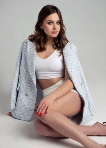 Эльвира, Г. Новодвинск